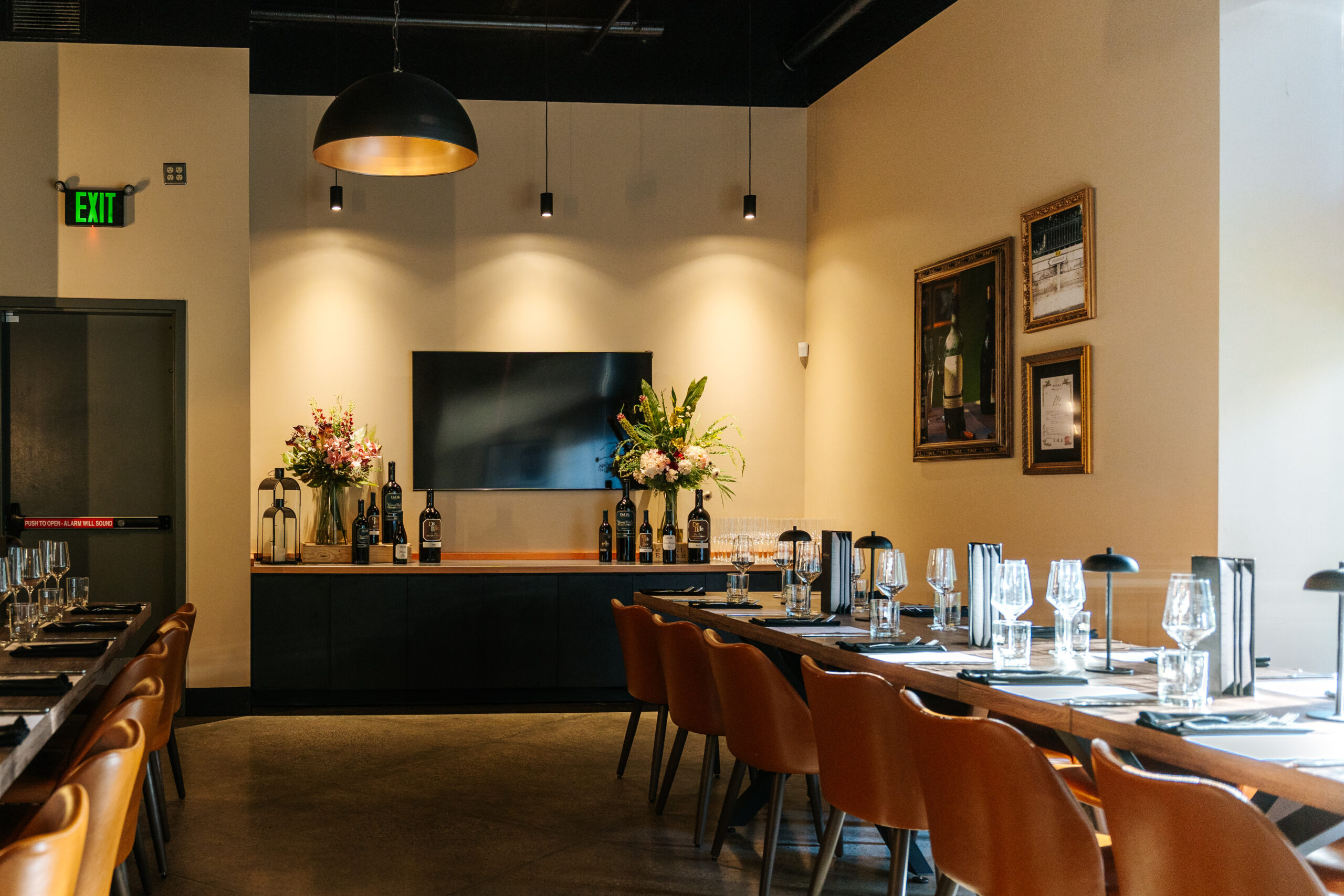 The D2 Room, Seated Layout