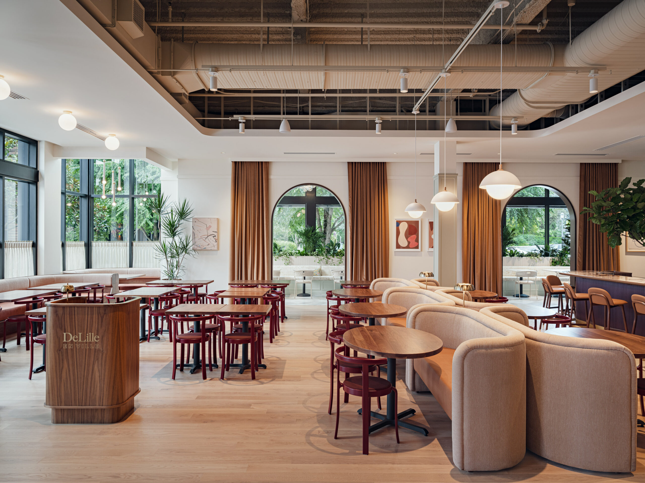 Main Dining Room, DeLille En Ville